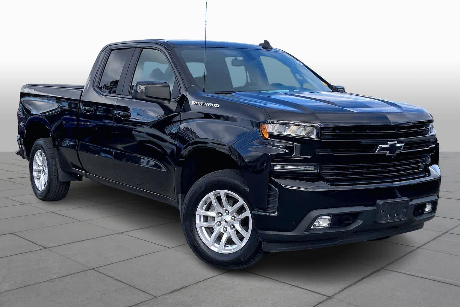 2019 Chevrolet Silverado 1500 RST photo 2