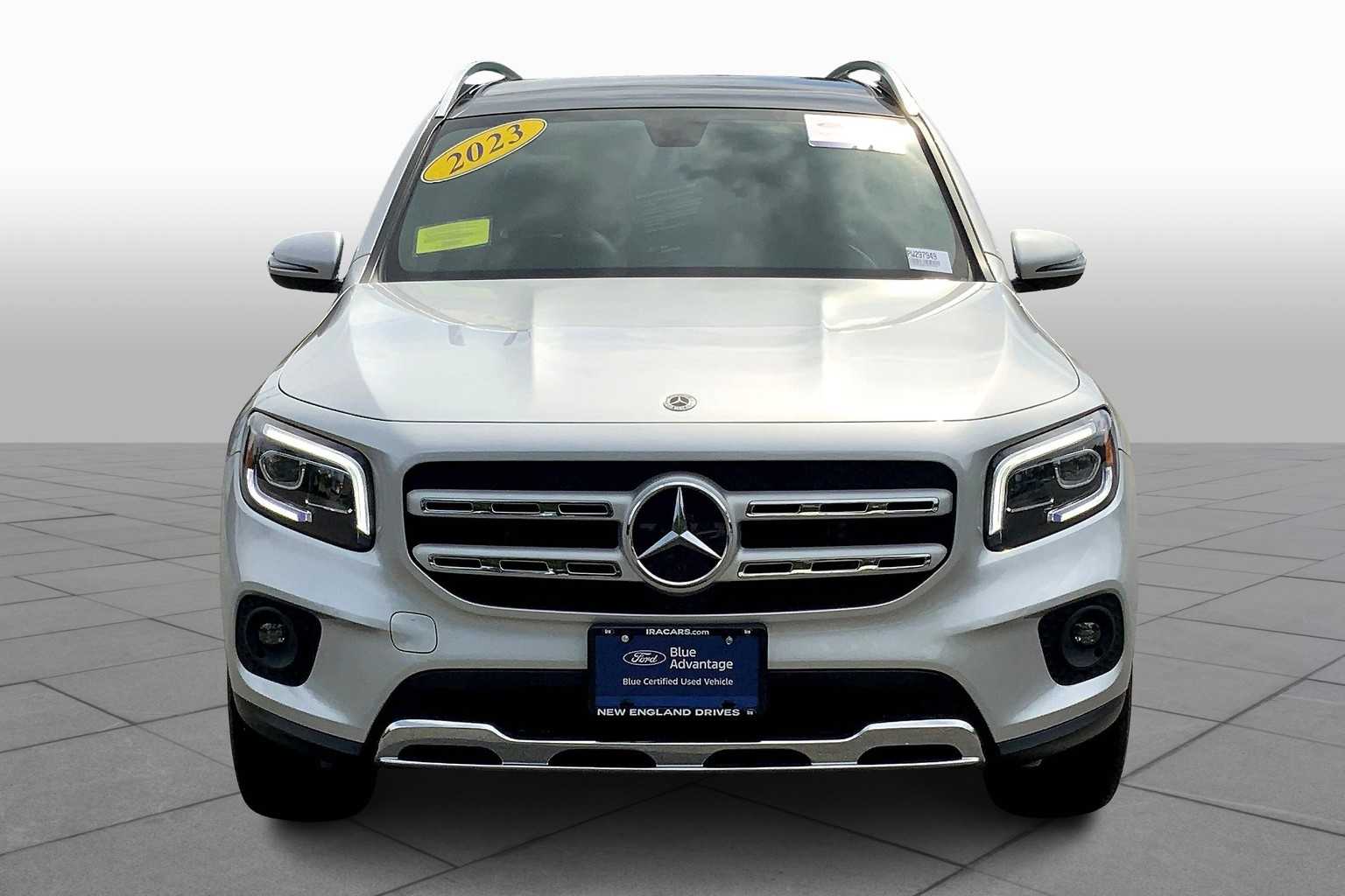 2023 Mercedes Benz GLB 250 4MATIC photo 3