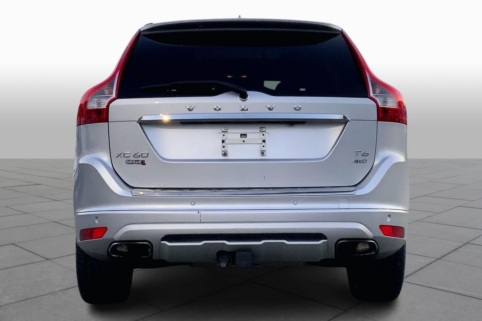2017 Volvo XC60 Dynamic photo 4