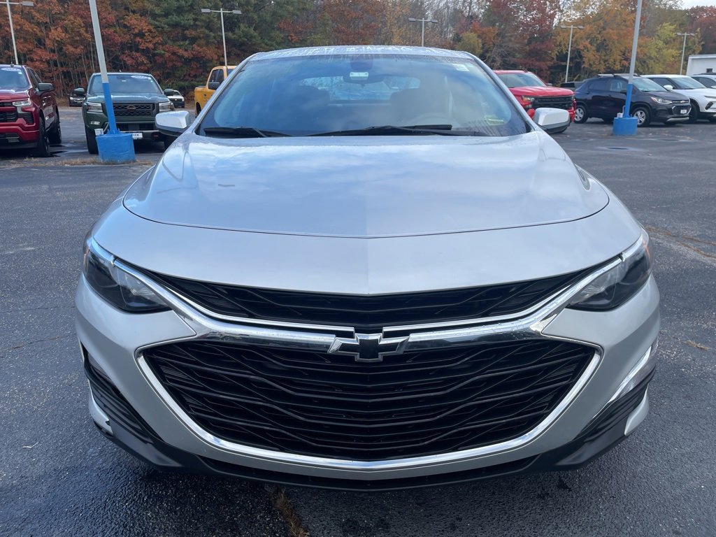 2020 Chevrolet Malibu RS photo 2