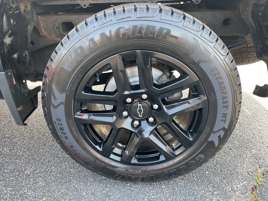 2022 Chevrolet Silverado 1500 Custom photo 3