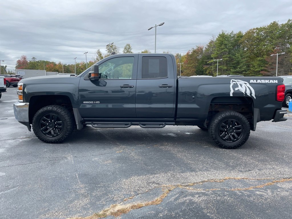 2019 Chevrolet Silverado 2500HD Work Truck photo 3