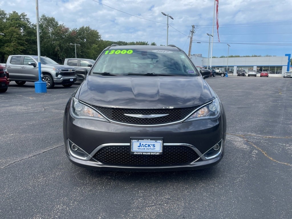 Used 2017 Chrysler Pacifica Touring-L with VIN 2C4RC1BG2HR712140 for sale in Saco, ME