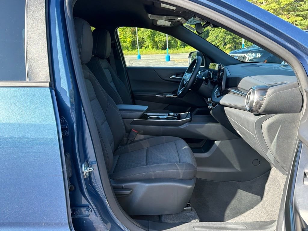 2026 Chevrolet Equinox LT - Photo 30