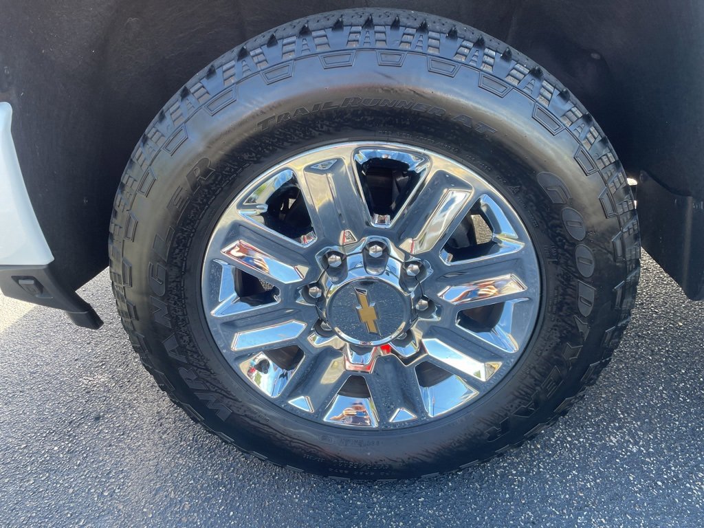 2024 Chevrolet Silverado 2500HD High Country photo 4