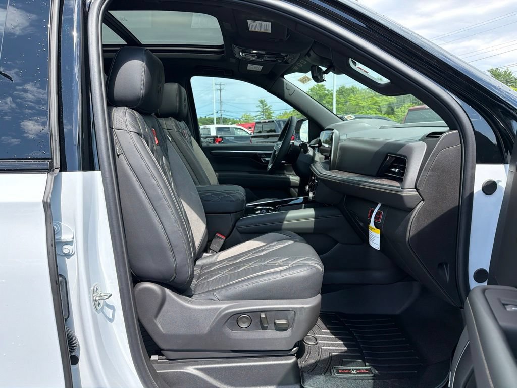2026 Chevrolet Tahoe Premier - Photo 32