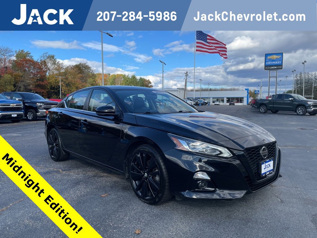 2022 Nissan Altima SR