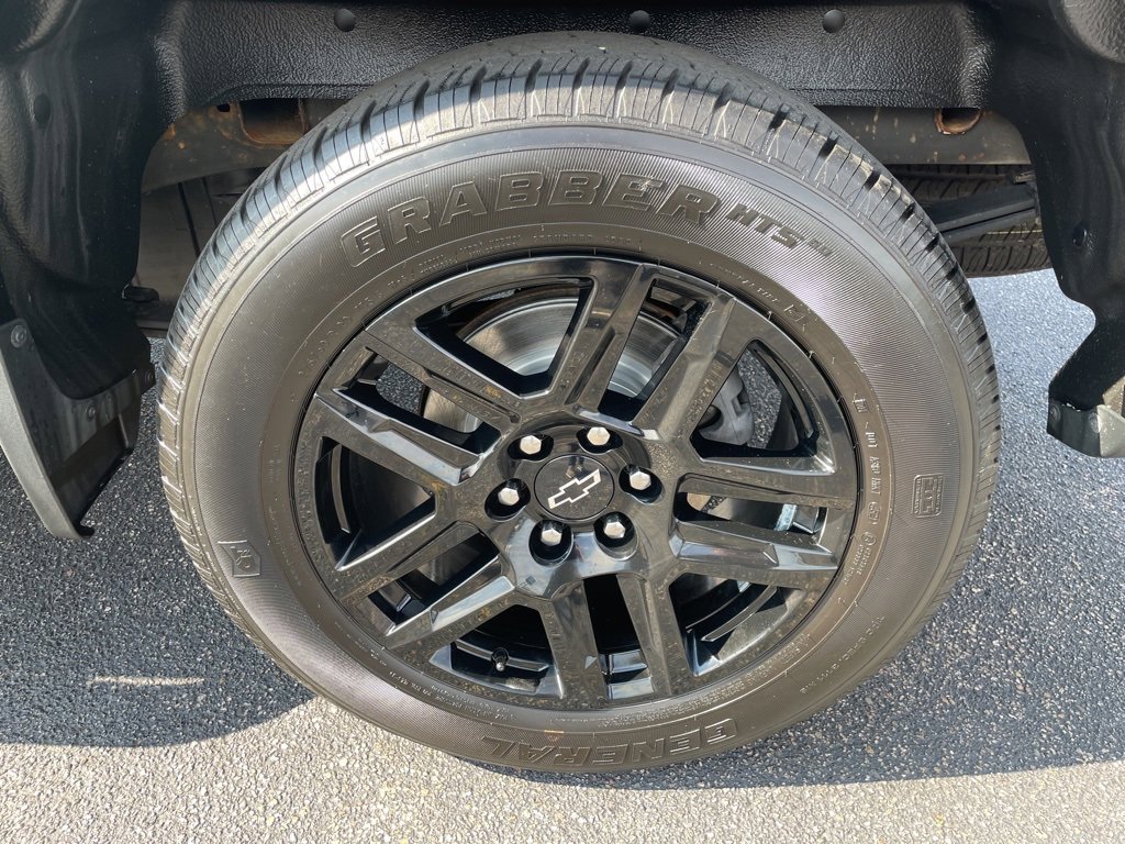 2022 Chevrolet Silverado 1500 Custom photo 3