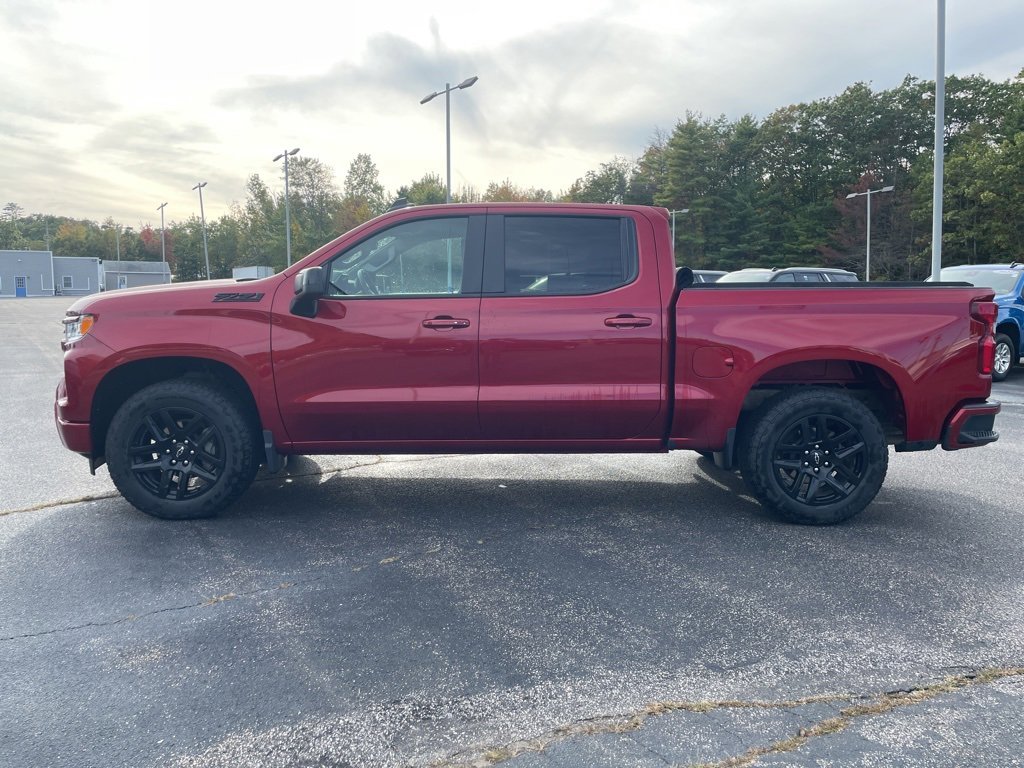 2023 Chevrolet Silverado 1500 RST photo 2