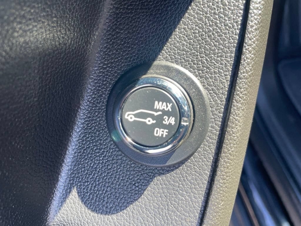 2023 Chevrolet Traverse 1LT - Photo 29