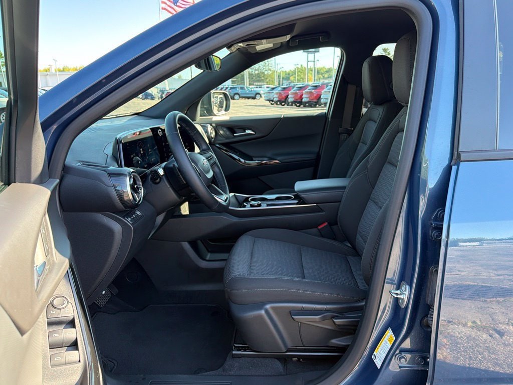 2026 Chevrolet Equinox LT - Photo 27
