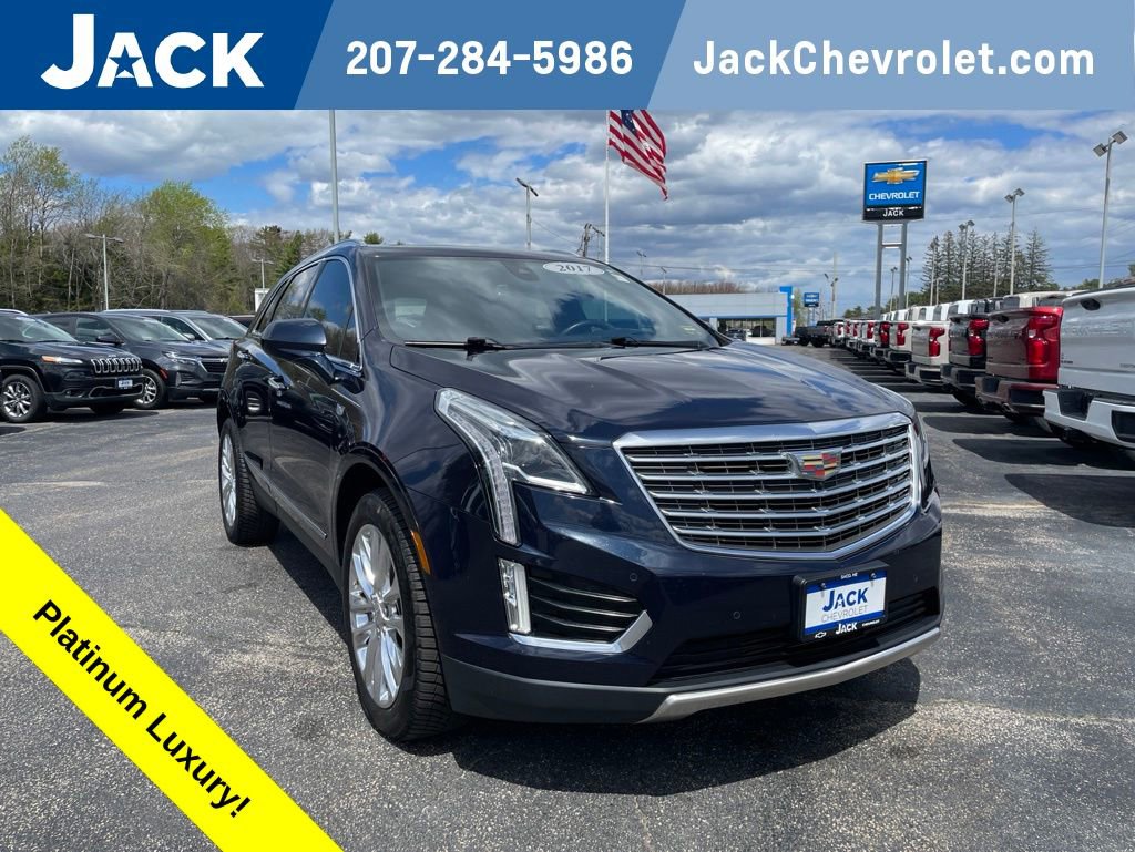 2017 Cadillac XT5 AWD Platinum's photo