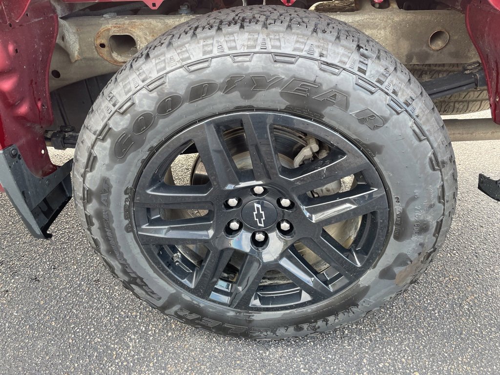 2023 Chevrolet Silverado 1500 RST photo 3