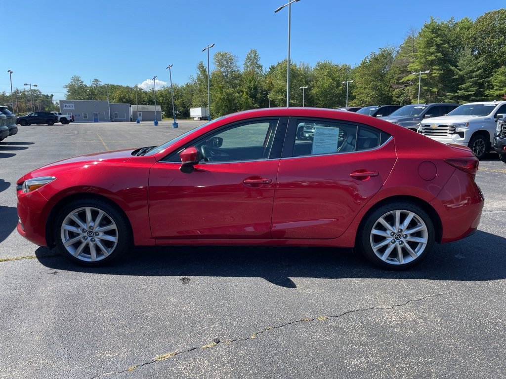 2017 Mazda Mazda3 Touring photo 3