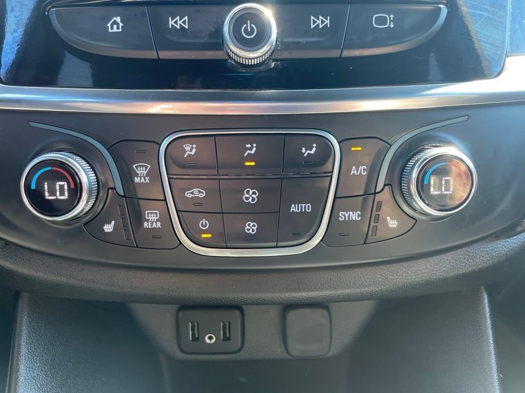 2023 Chevrolet Traverse 1LT - Photo 25
