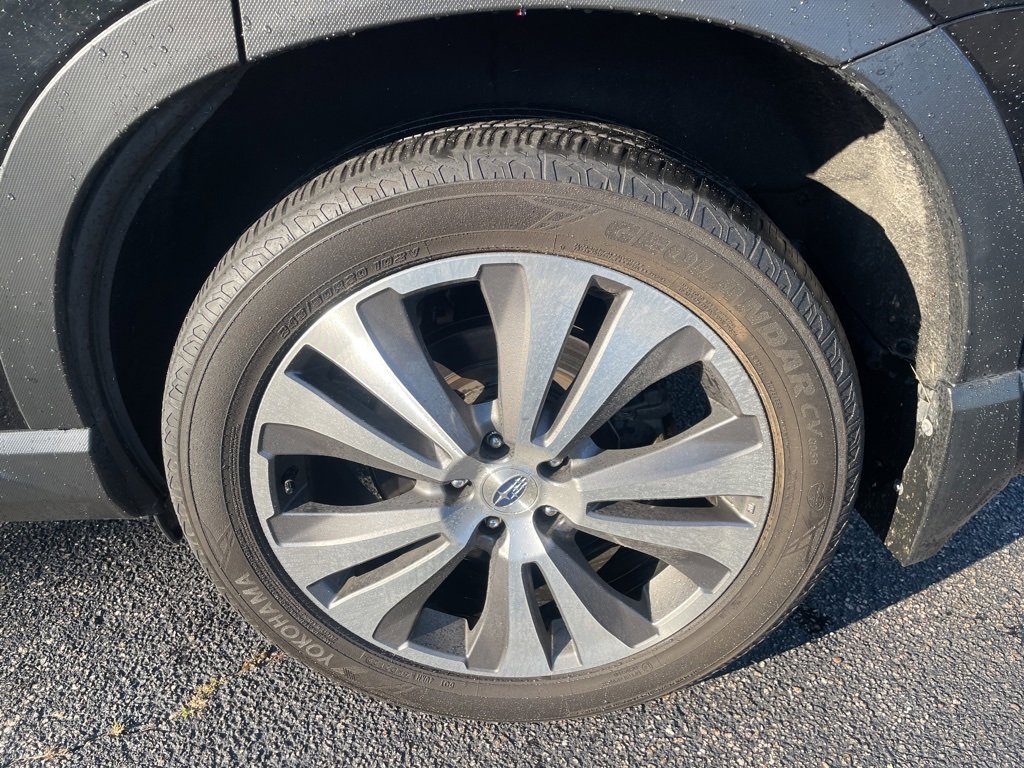2021 Subaru Ascent Touring photo 3