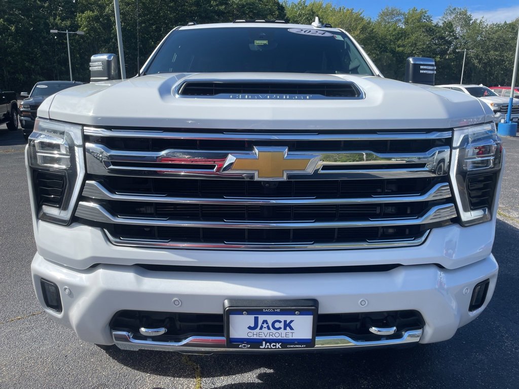 2024 Chevrolet Silverado 2500HD High Country photo 2