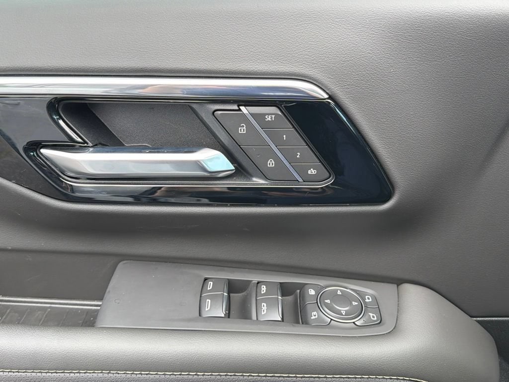 2026 Chevrolet Tahoe Premier - Photo 23