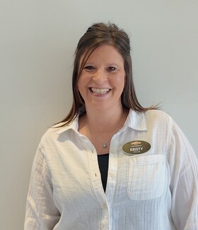 Staff member Kristy from ID_7e34fc