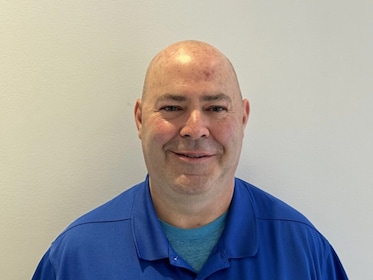 Staff member David from ID_7e34fc