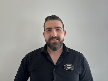 Staff member Giannis from ID_2776c7