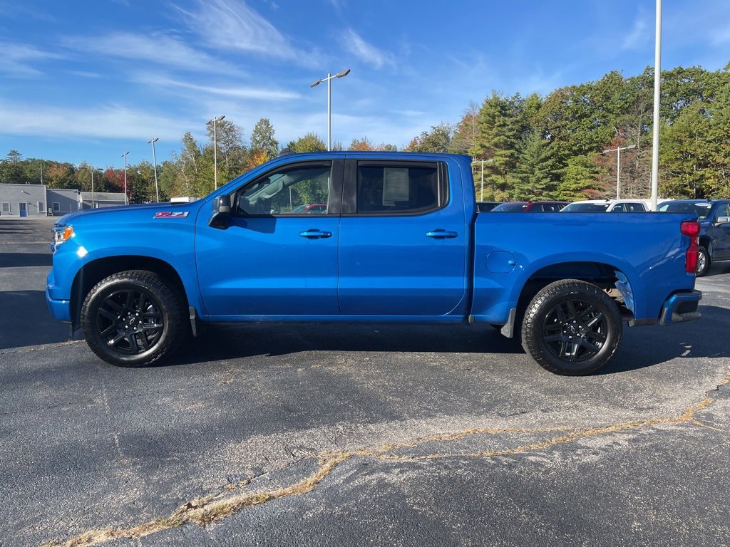 2022 Chevrolet Silverado 1500 RST photo 2