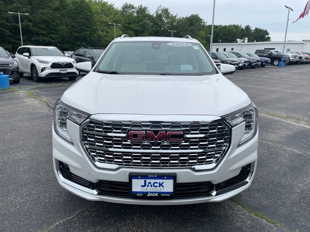 Used 2024 GMC Terrain Denali SUV