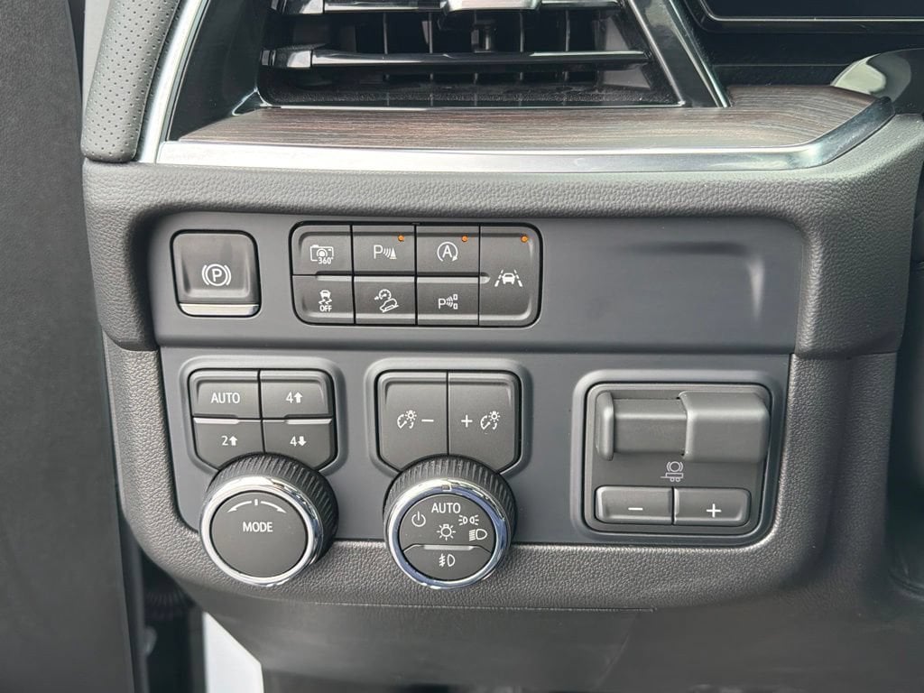 2026 Chevrolet Tahoe Premier - Photo 22