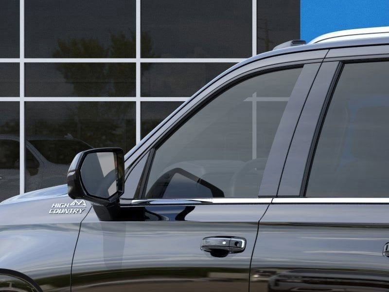 2026 Chevrolet Suburban High Country - Photo 36