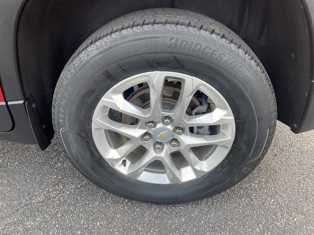 2021 Chevrolet Traverse Cloth photo 2
