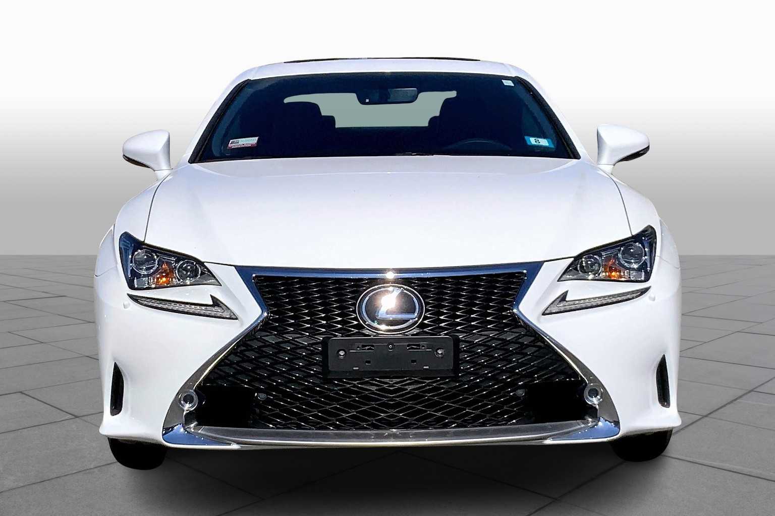 2016 Lexus RC 300 AWD photo 3