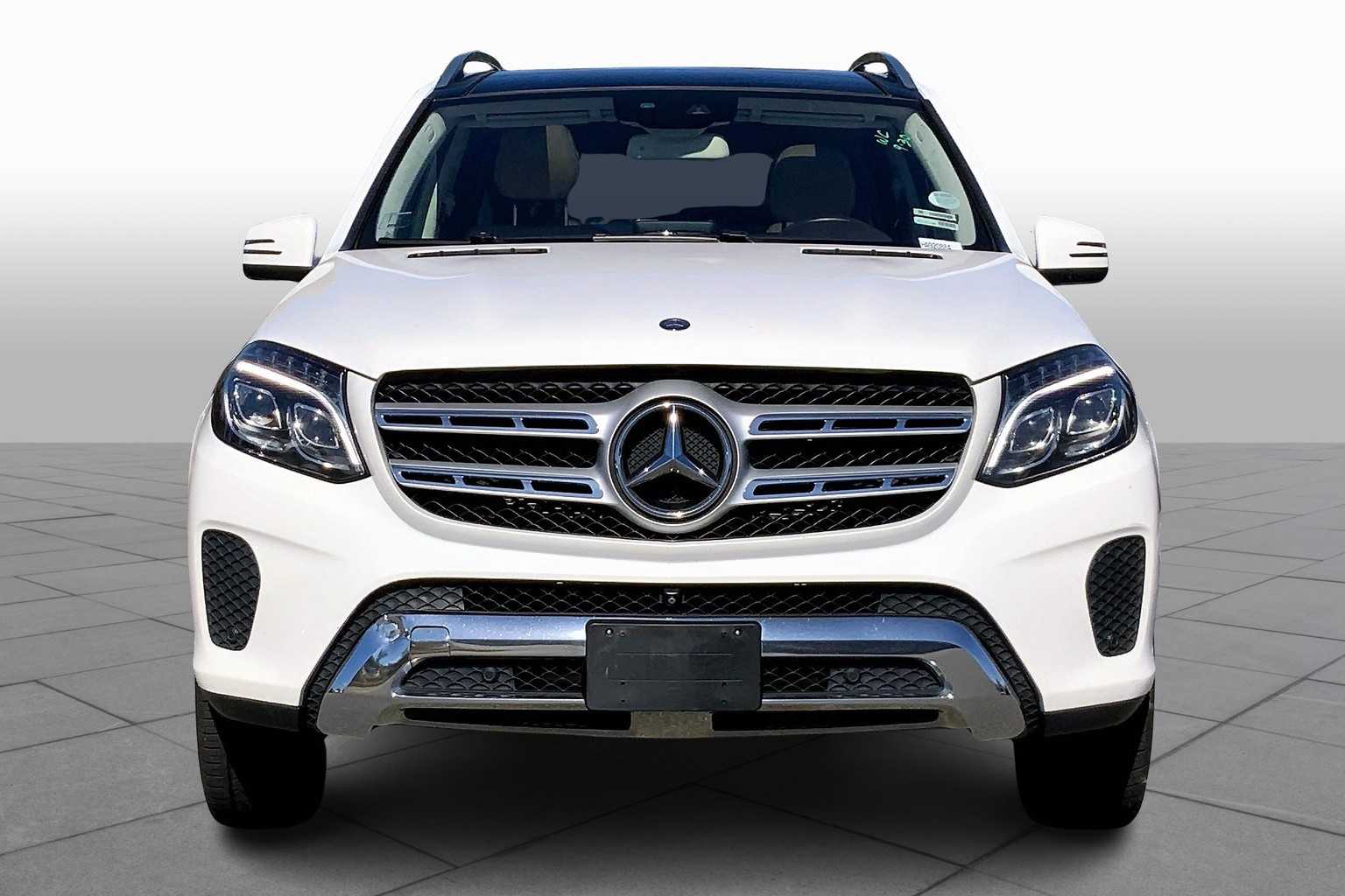 2017 Mercedes Benz GLS 450 4MATIC photo 3