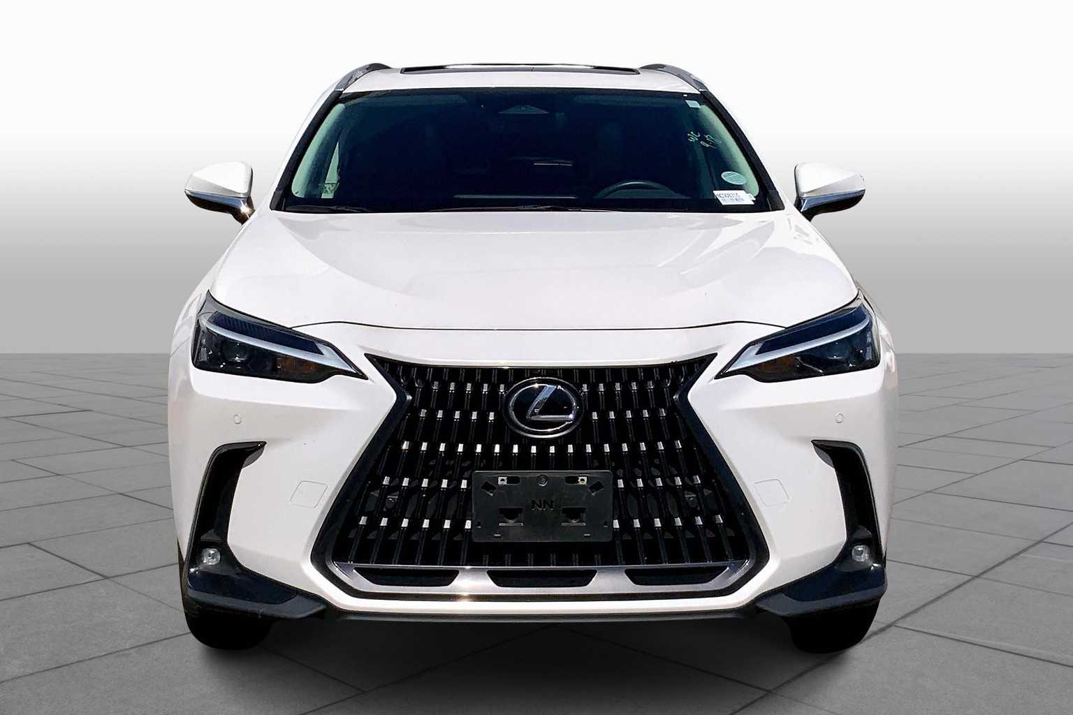 2022 Lexus NX Premium AWD photo 3