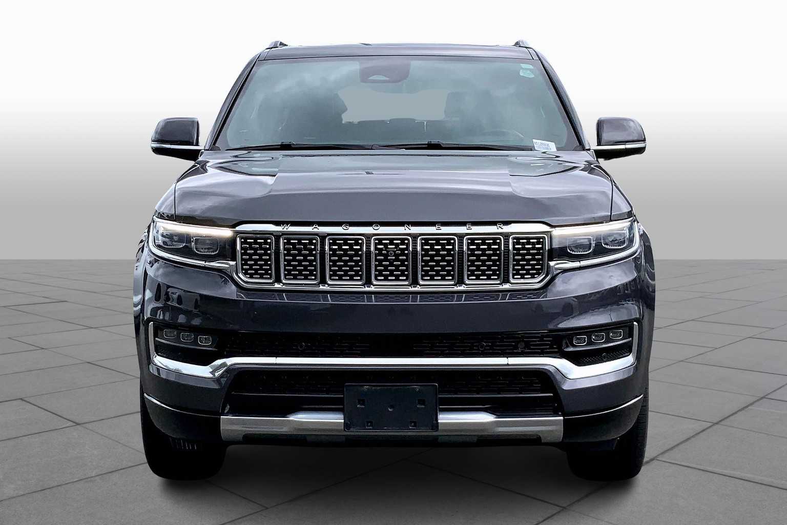 2022 Jeep Grand Wagoneer III photo 2