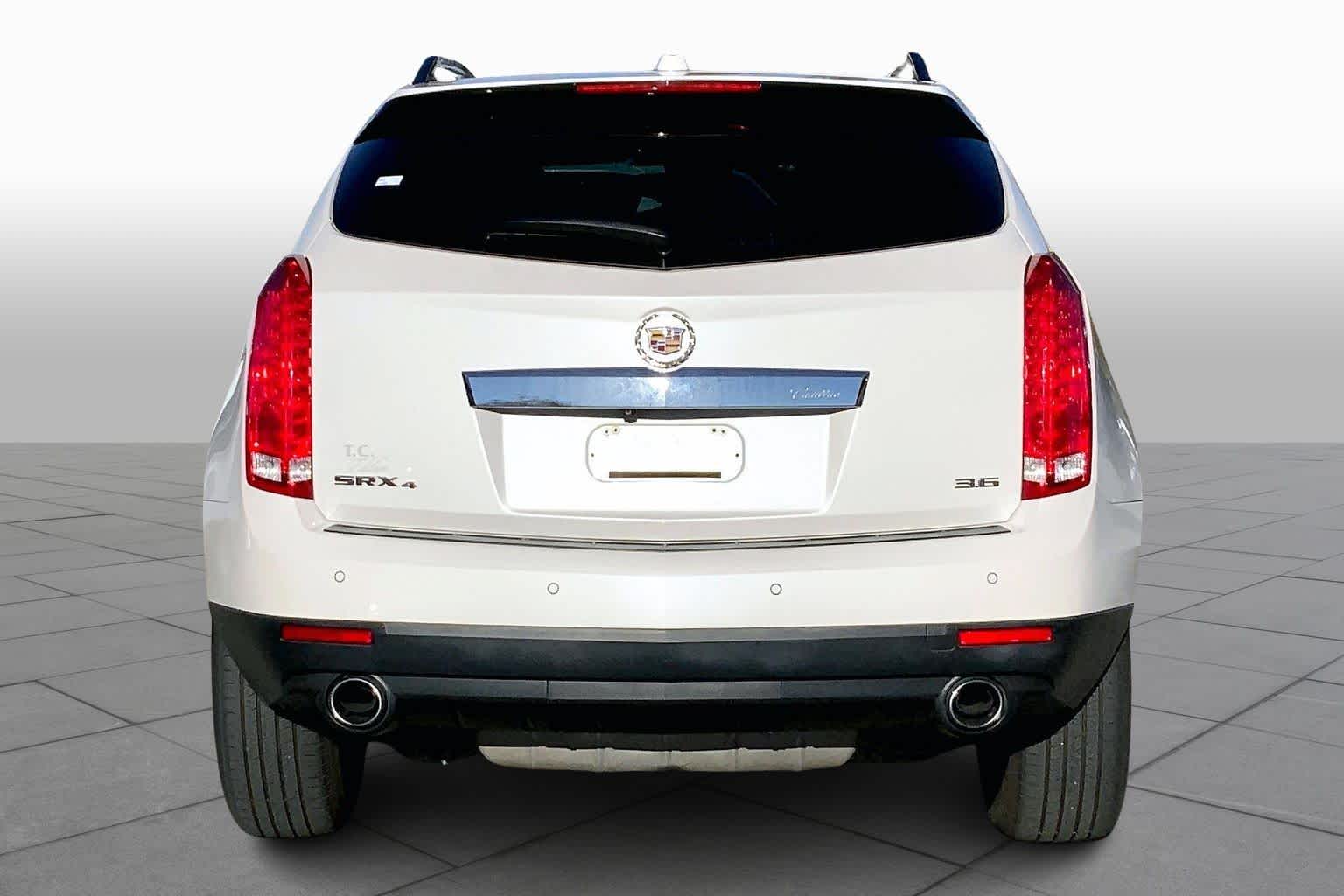 2015 Cadillac SRX Luxury photo 4