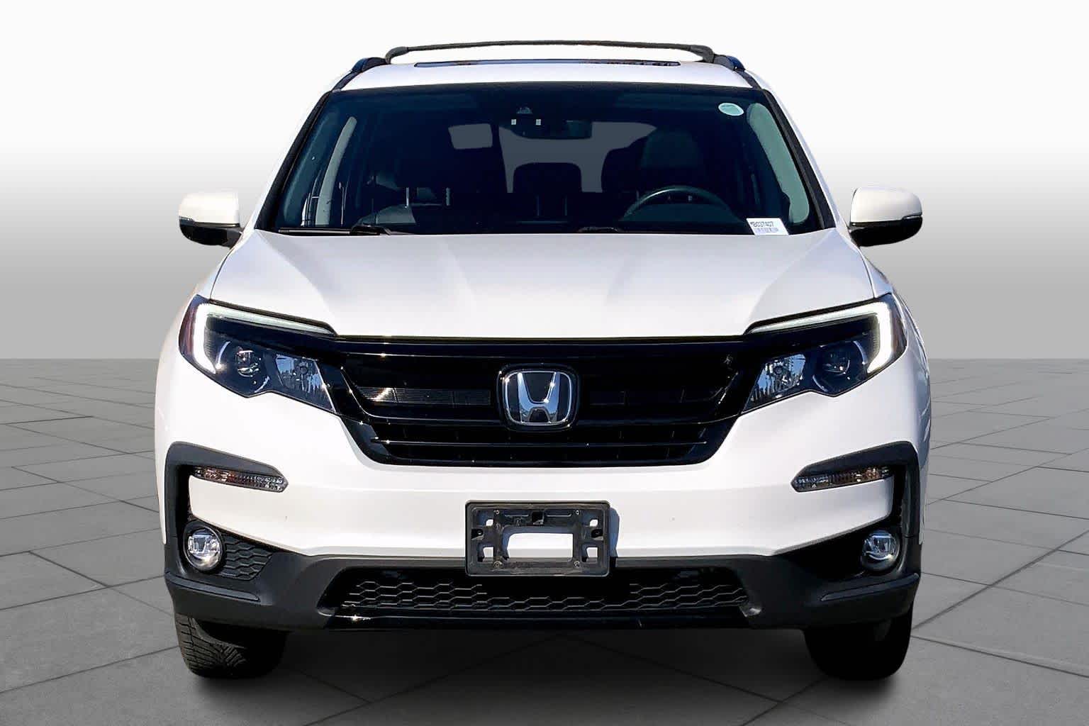 2021 Honda Pilot Special Edition photo 3