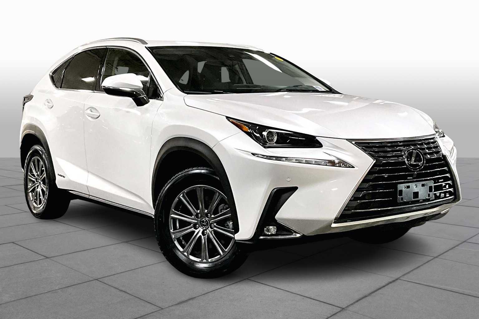 2020 Lexus NX 300 AWD photo 2