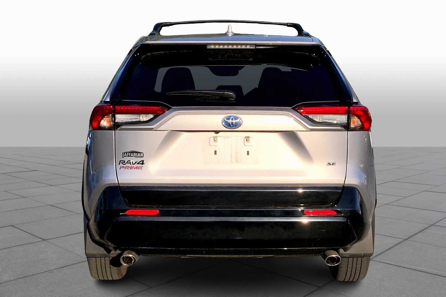 2023 Toyota RAV4 Prime SE photo 4