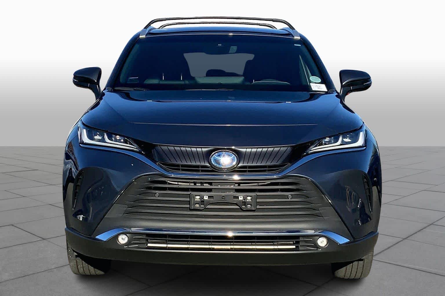 2023 Toyota Venza XLE photo 3
