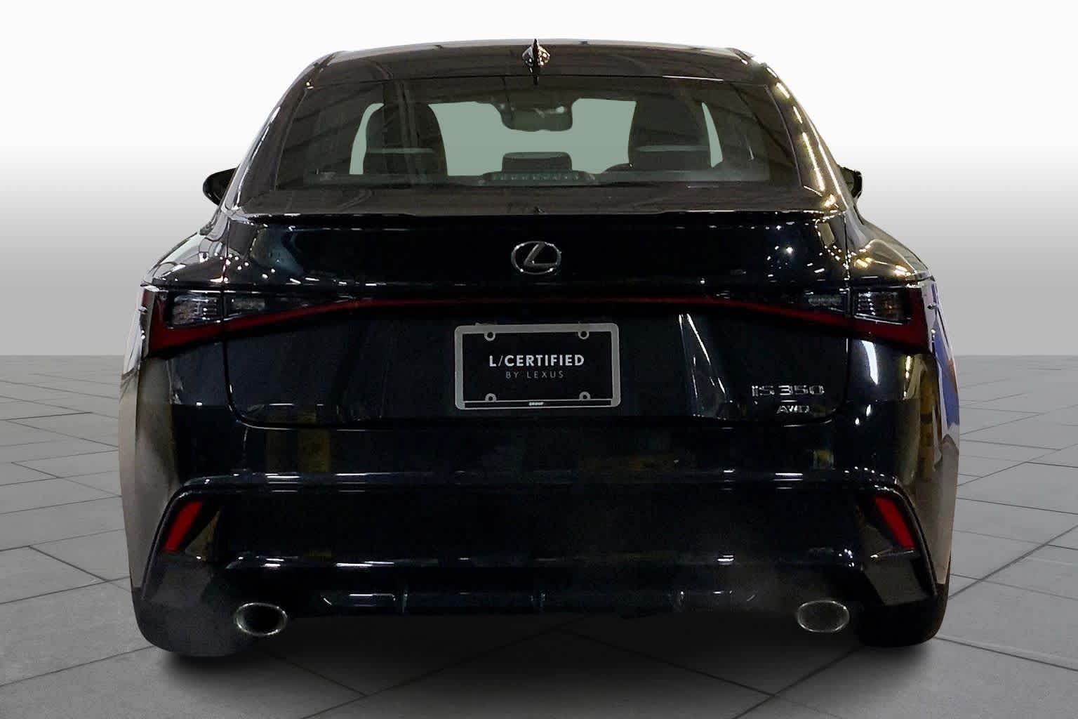 2023 Lexus IS F SPORT AWD photo 4