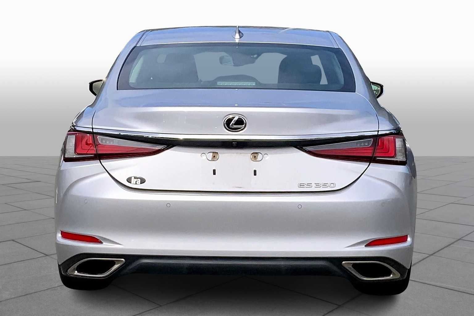 2019 Lexus ES 350 photo 4