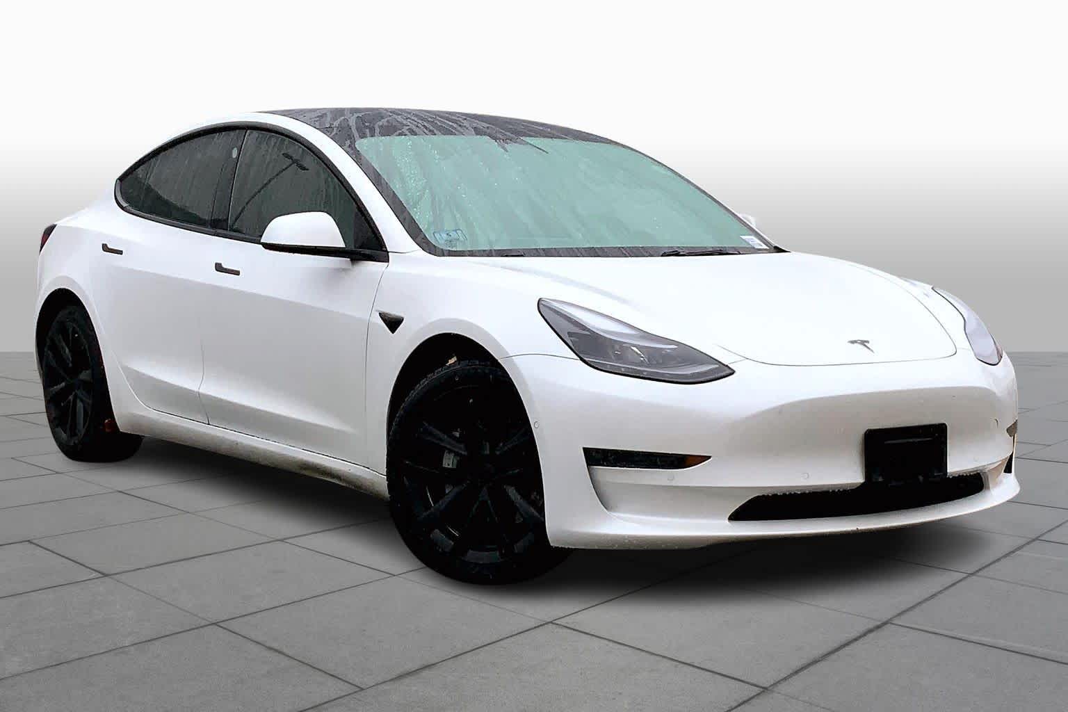 2022 Tesla Model 3 Long Range photo 2