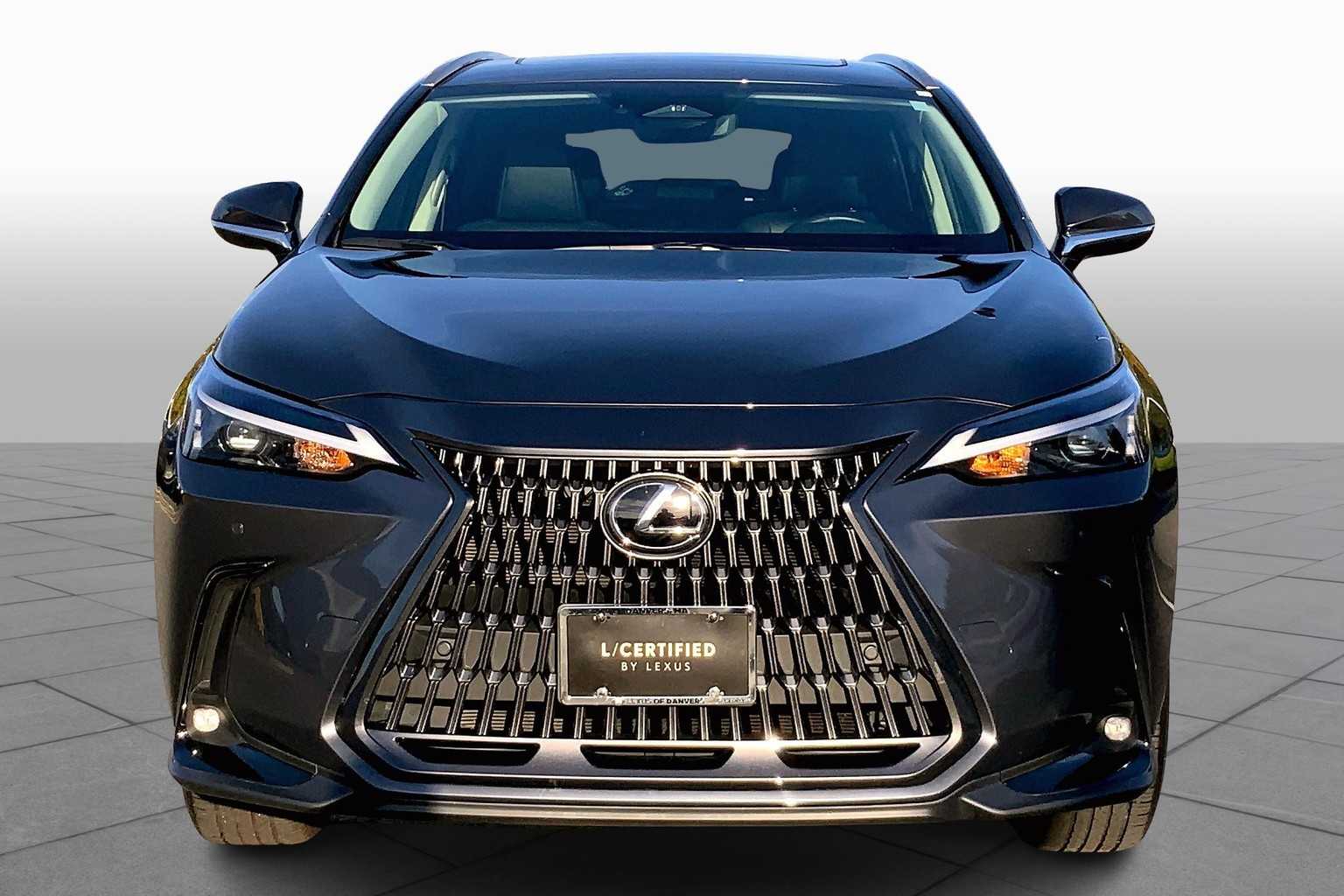 2025 Lexus NX Premium AWD photo 3