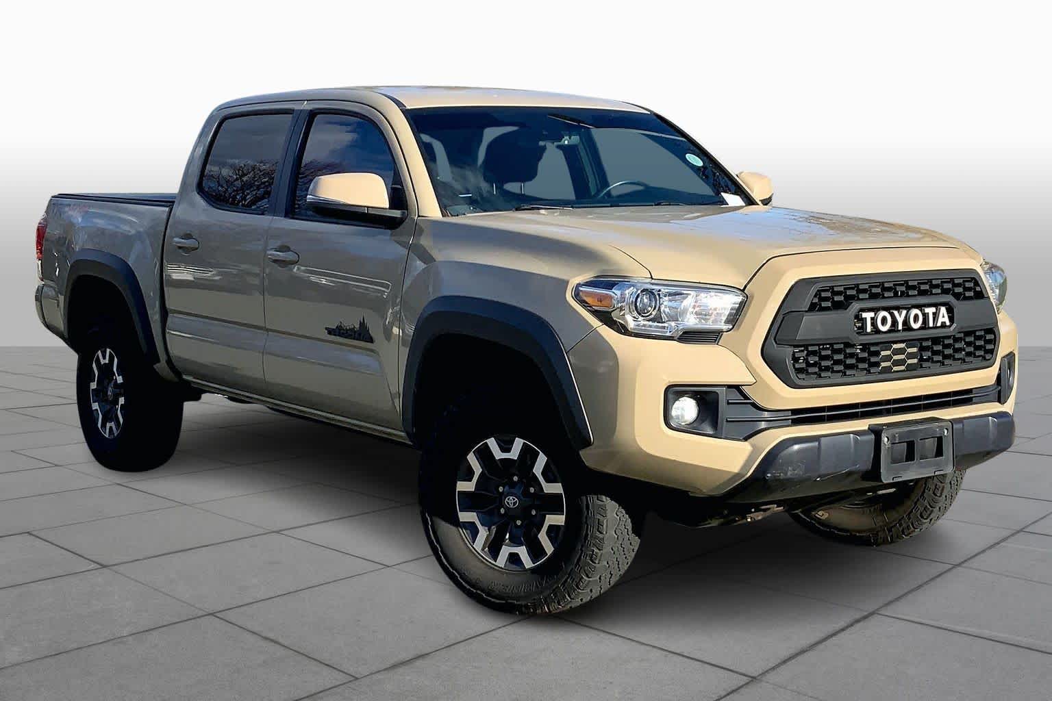 2019 Toyota Tacoma SR5 photo 2