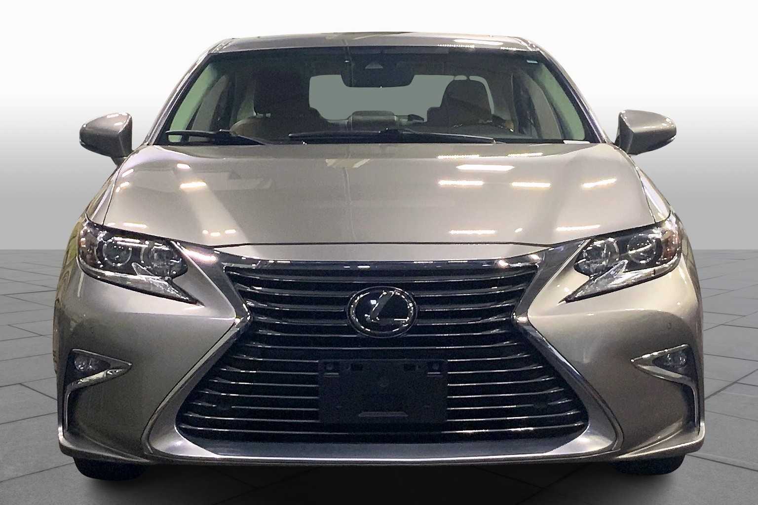 2018 Lexus ES 350 photo 3