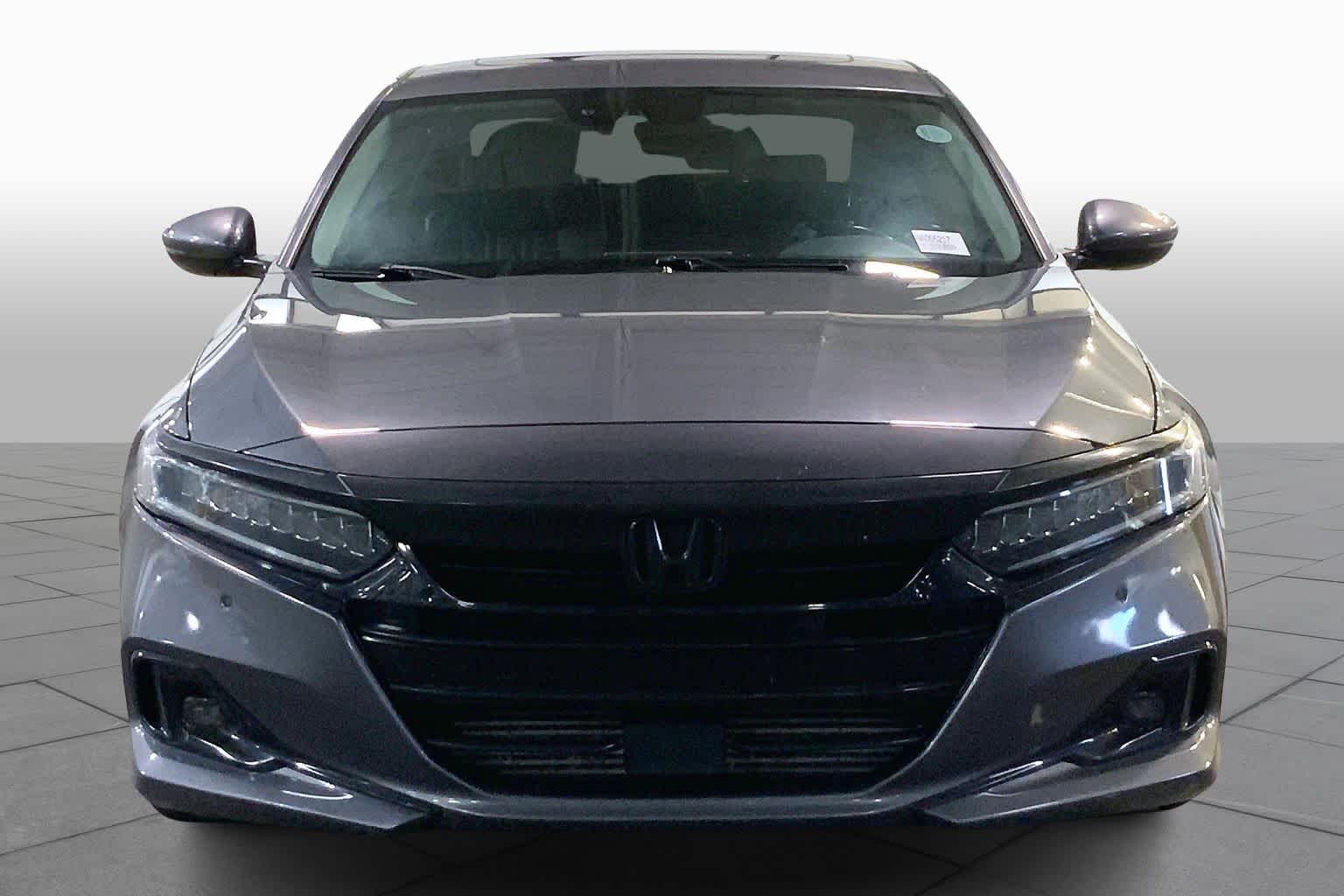 2022 Honda Accord Touring photo 3
