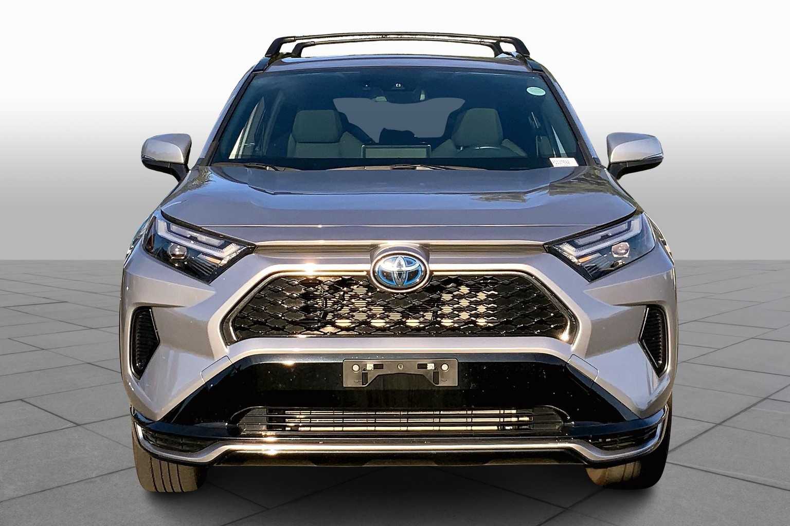 2023 Toyota RAV4 Prime SE photo 3