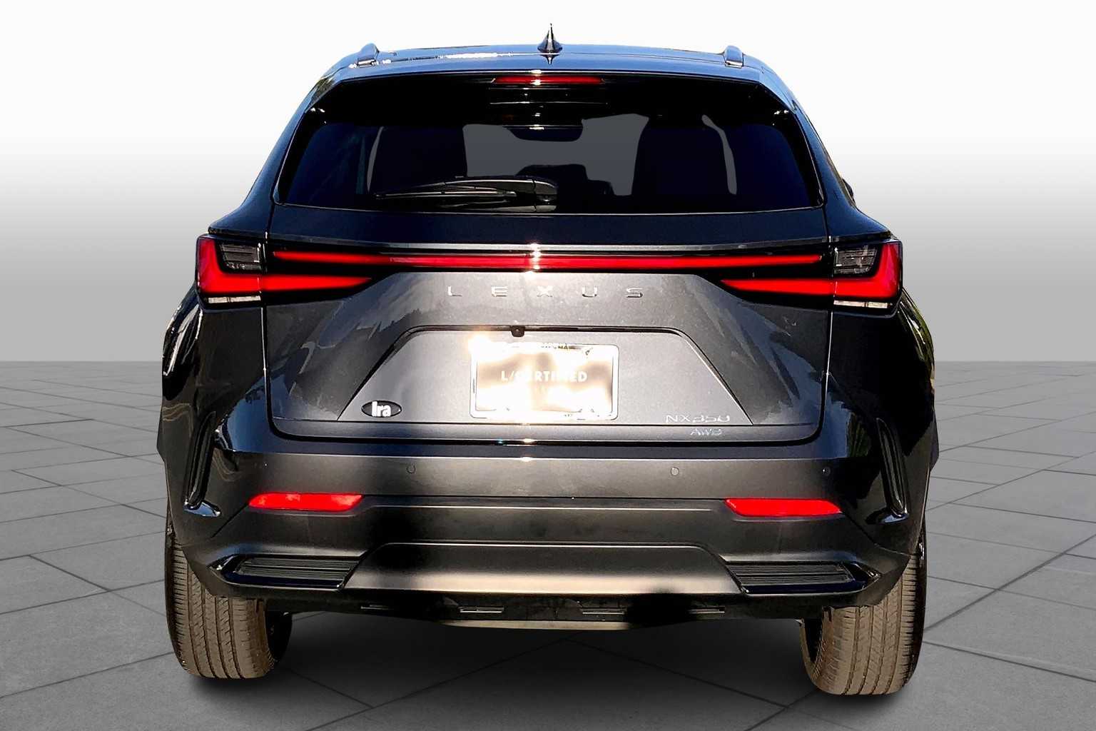 2025 Lexus NX Premium AWD photo 4