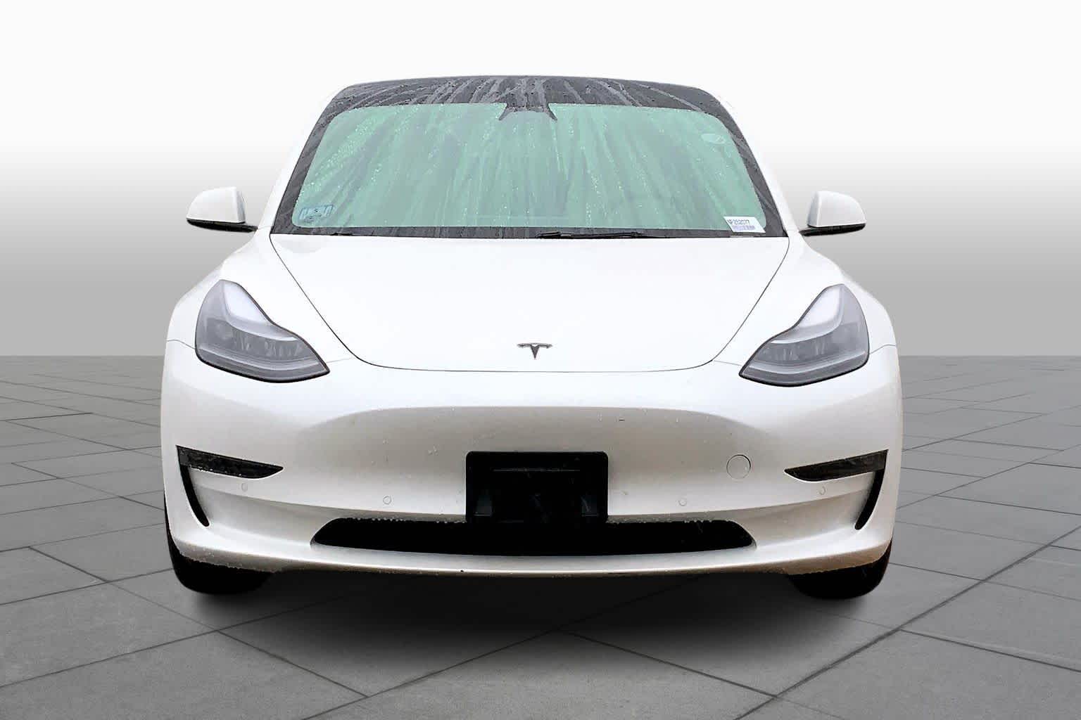 2022 Tesla Model 3 Long Range photo 3