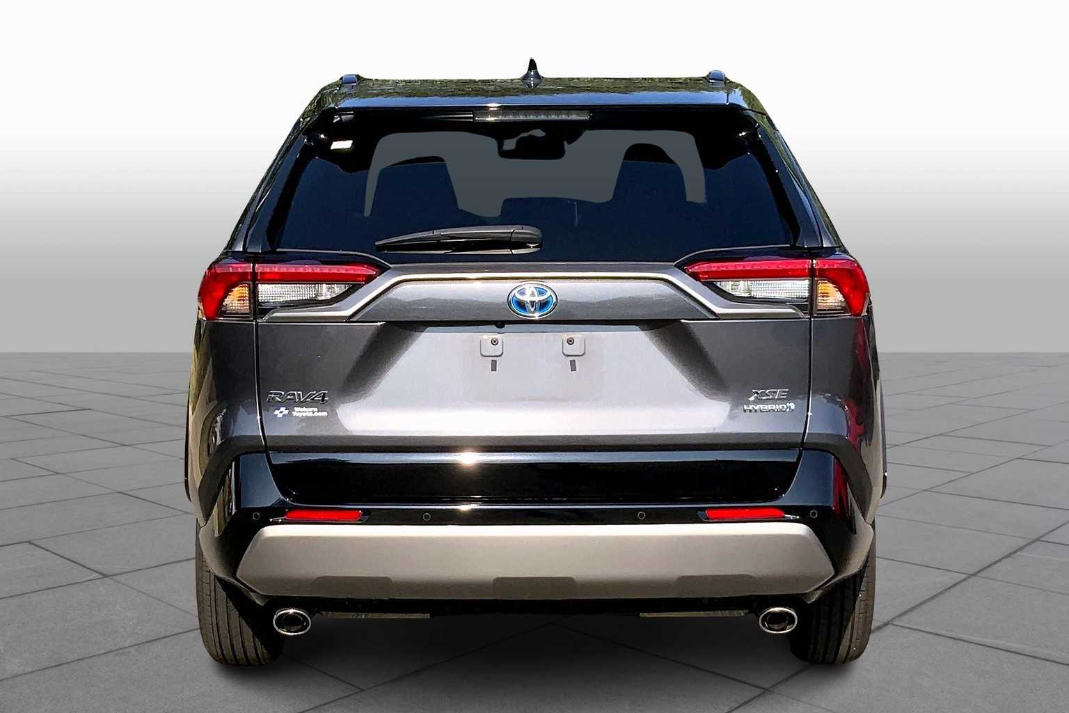 2022 Toyota RAV4 Hybrid XSE photo 4